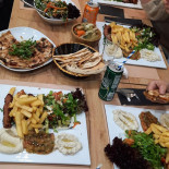 Les Deux Fréres Nourriture