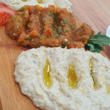 Les Deux Fréres Nourriture