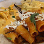 La Commedia Toto Nourriture