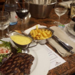 Le Chapeau Blanc Comida