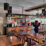 Polish Bakery Dentro