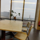 Albert À l'intérieur