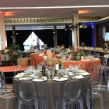 Albert À l'intérieur