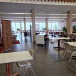 Albert À l'intérieur