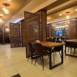 Rozana À l'intérieur