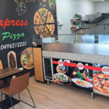 Express Pizza À l'intérieur