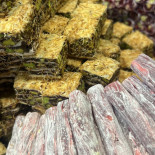 Levent Börek Künefe Nourriture