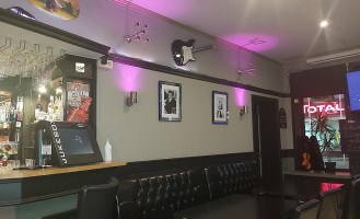 L'aristo À l'intérieur