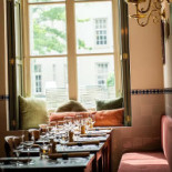 Karel 5 À l'intérieur