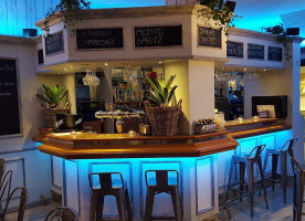 Apero Gare À l'intérieur