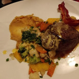 Belgisch Biercafé Boudewijn Nourriture