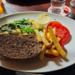 Belgisch Biercafé Boudewijn Nourriture