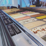 Ijssalon Koen outside