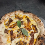 Flames Pizzeria Nourriture