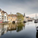 Cafe De Ooievaar Exterior