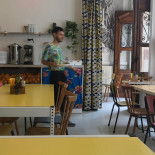 Yeti Cantine Moderne Dentro