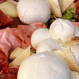 La Burrata Nourriture