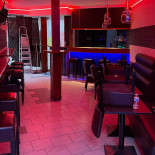 Ba Yaya À l'intérieur