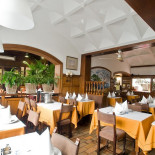 Asti À l'intérieur