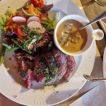 Brasserie Faim De Ligne Comida