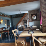 Brasserie Faim De Ligne Dentro