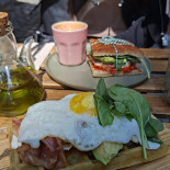 The Sister Brussels Café Comida