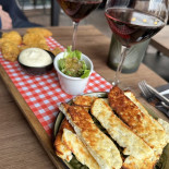 Planchette Wine Comida