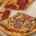 Le Romantic Nourriture