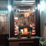 Au Trou Normand Dentro