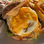 L'interrogation Brasserie/ Comida