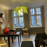 De Bron Vegetarian Dentro