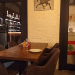 Little Beirut À l'intérieur