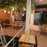 Surfside Poké Namur Dentro