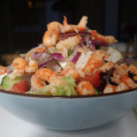 Minos Bij Ward En Eleni Nourriture