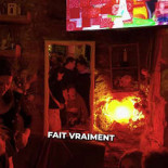 Au Couleur Rouge Sprl À l'intérieur