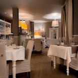 Le Pont Des Anges Innen