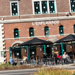 L' Esplanade Extérieur