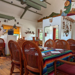 El Pueblo À l'intérieur