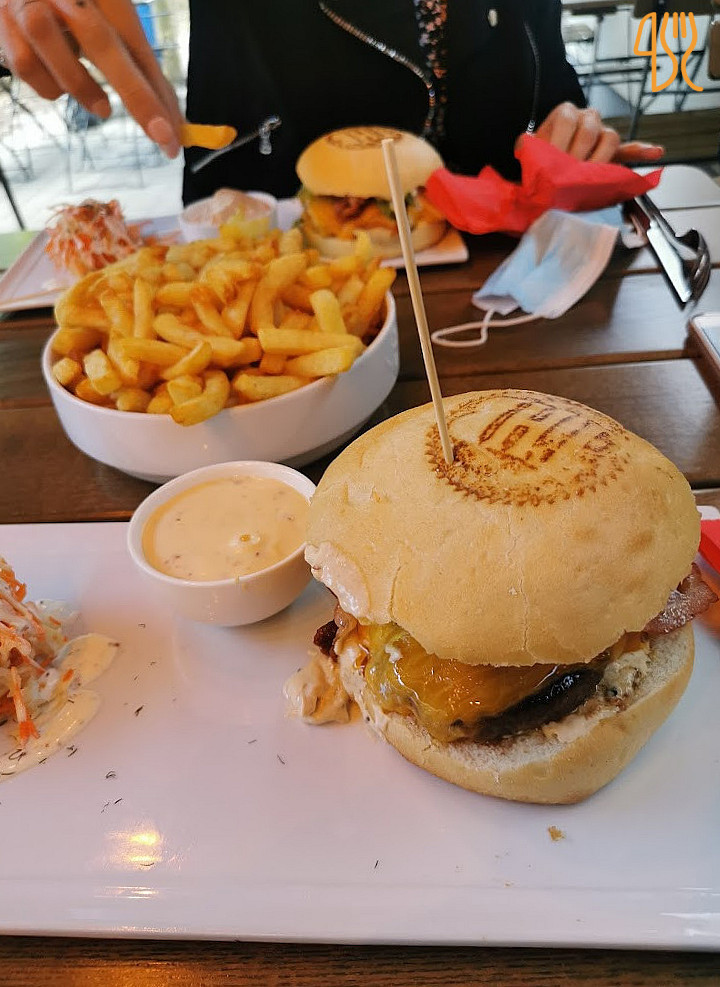 Huggys Gerpinnes Nourriture