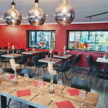 Le Trampolino À l'intérieur