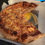 Crispy Pizza Ramillies Comida