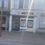 Cash Hoeselt Dorpsstraat Außen