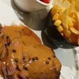 A-mano Ii Nourriture