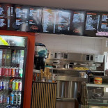 Cafetaria De Jongens À l'intérieur