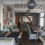 Cassis À l'intérieur