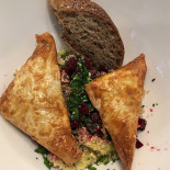 L'enka Toque Nourriture