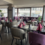 Pizzeria Momento À l'intérieur