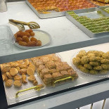 Levent Börek Künefe Comida