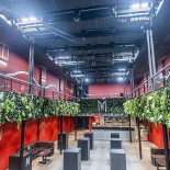 Pamipaella À l'intérieur