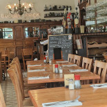 Café De La Forêt À l'intérieur